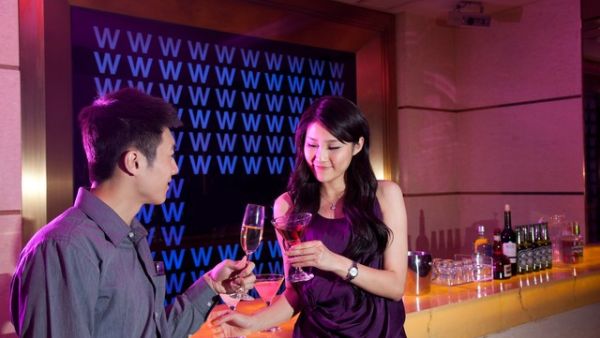 在夜场一晚上消费十万,到底干了点啥?