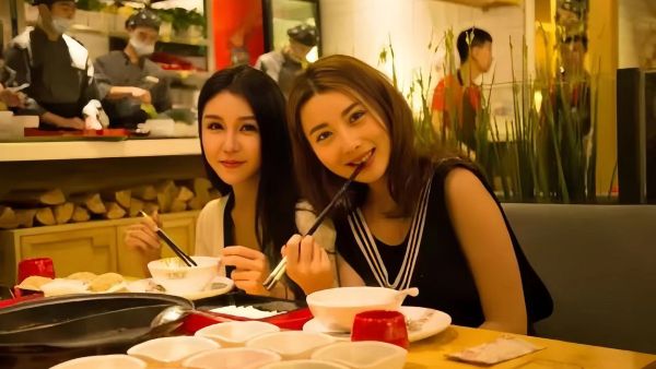 广东人吃饭最高礼仪是什么梗