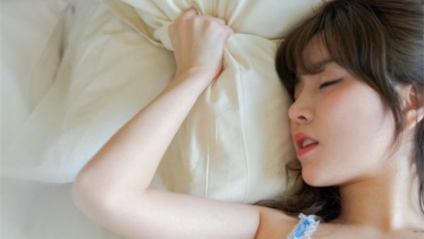 给女生口舔下面她是什么感觉
