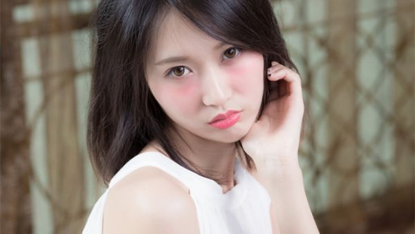 男朋友把整个舌头放我嘴巴里怎么办