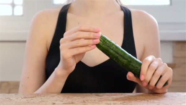 女生自制入体小玩具怎么做