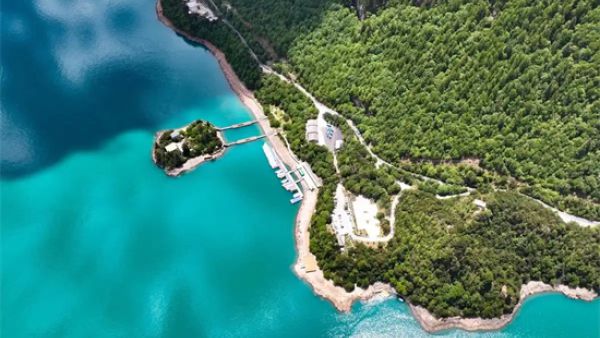 巴松措在藏语是什么意思