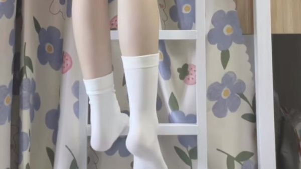 女生穿白袜为什么那么吸引人