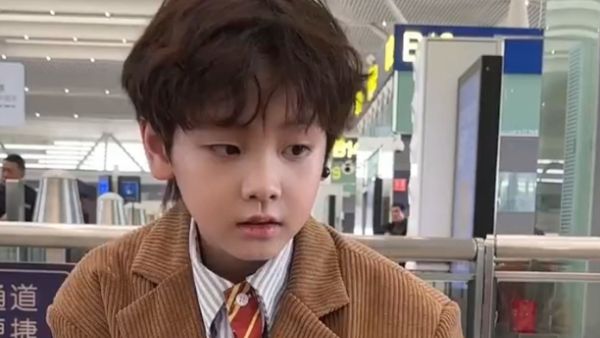 小孩哥小孩姐是什么意思