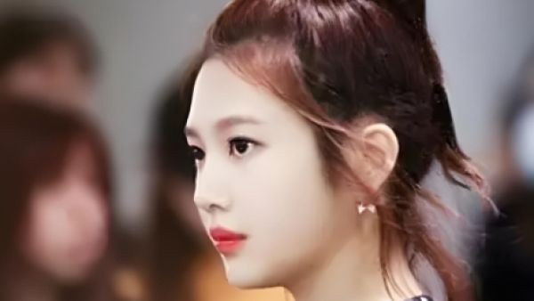 把头发盘起来是什么意思