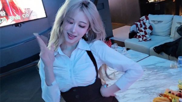 商务KTV遛鸟是什么意思