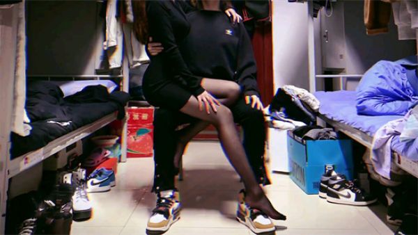 坐腿杀是什么意思