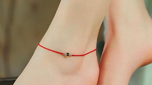 足疗技师腿上系着红绳代表什么意思