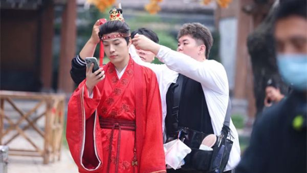 带资进组是什么意思