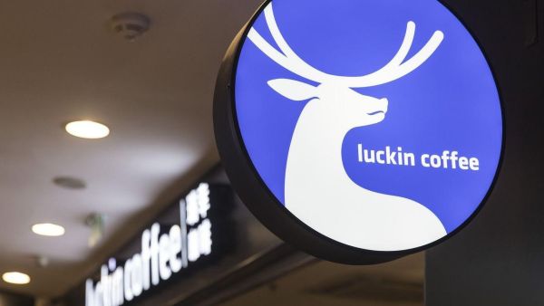 男瑞幸女蜘蛛侠是什么意思