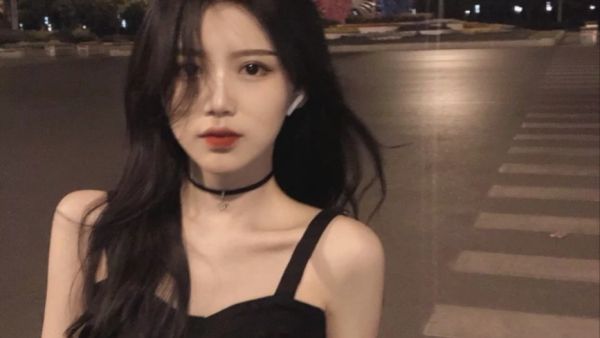 已婚前女友联系我是什么意思