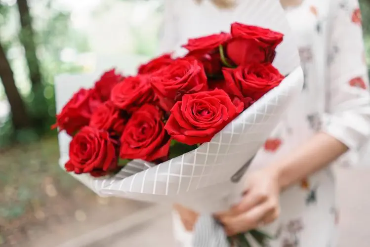 33朵玫瑰代表什么意思 - 第1张 - 坑多多 33朵玫瑰代表什么意思 - 第1张