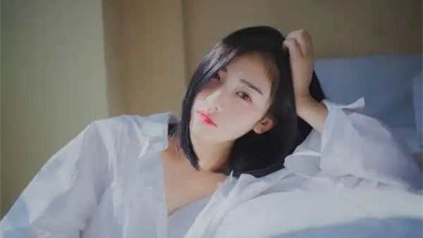 被男生吃小头头女生该干什么