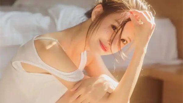 女生主动让男生摸自己的头发代表什么