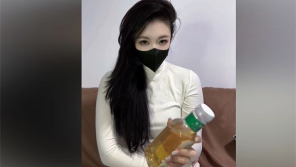 踩背馆东方树叶是什么梗