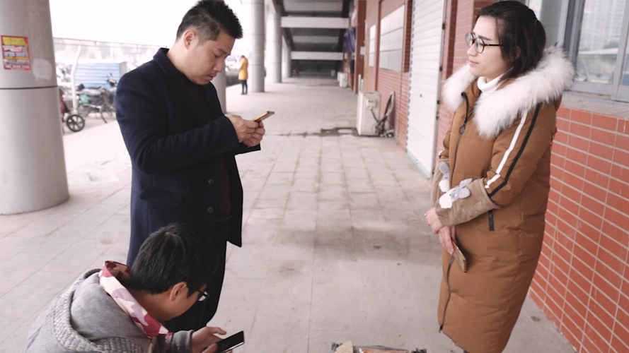 街头帮忙充话费是真的吗 充话费骗局揭秘