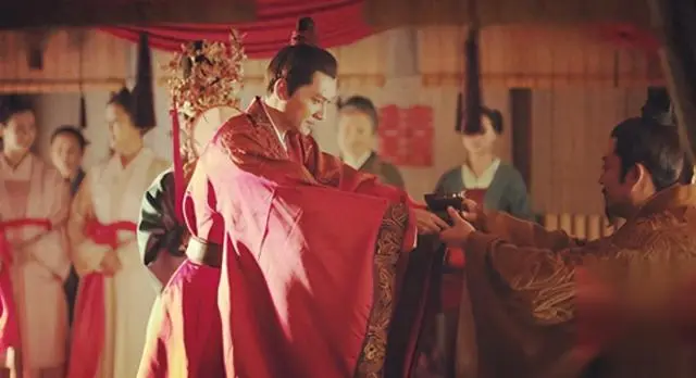 背人伦而禽兽行十年而灭的意思